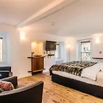 Private Whole-hotel In 360 Alpine Views Sauna & Hot Tub * 萨斯费