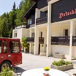 木屋 Private Whole-hotel In 360 Alpine Views Sauna & Hot Tub *