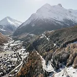 Private Whole-hotel In 360 Alpine Views Sauna & Hot Tub 木屋