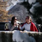 木屋 Private Whole-hotel In 360 Alpine Views Sauna & Hot Tub