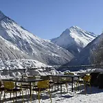 Private Whole-hotel In 360 Alpine Views Sauna & Hot Tub 木屋 *