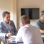 Private Whole-hotel In 360 Alpine Views Sauna & Hot Tub 木屋 萨斯费