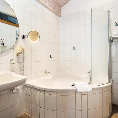 Private Whole-hotel In 360 Alpine Views Sauna & Hot Tub Шале *
